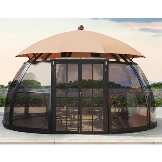 Outdoor solarium tents