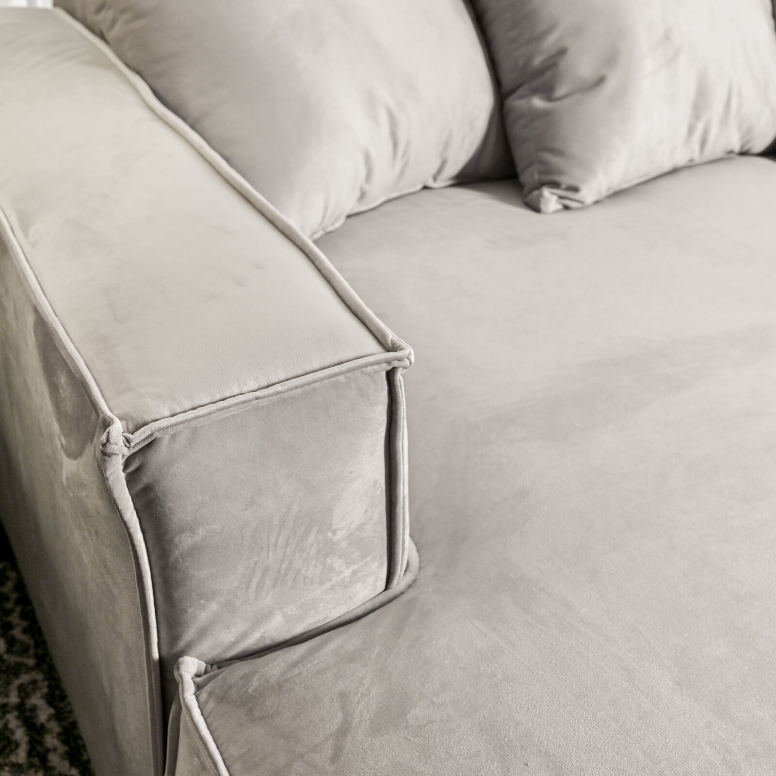 【Furniture】Madison 2 - Piece Upholstered Chaise Sectional