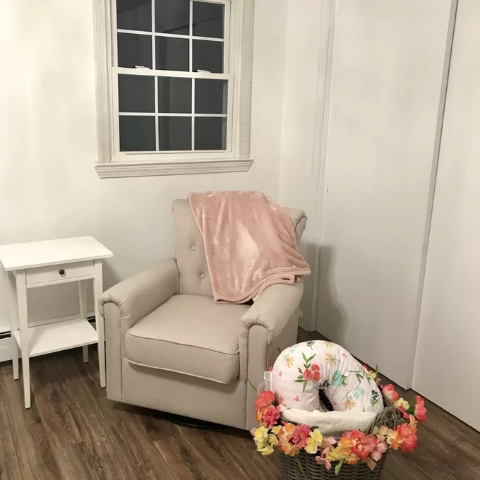 【Furniture】Harper Swivel Rocking Chair