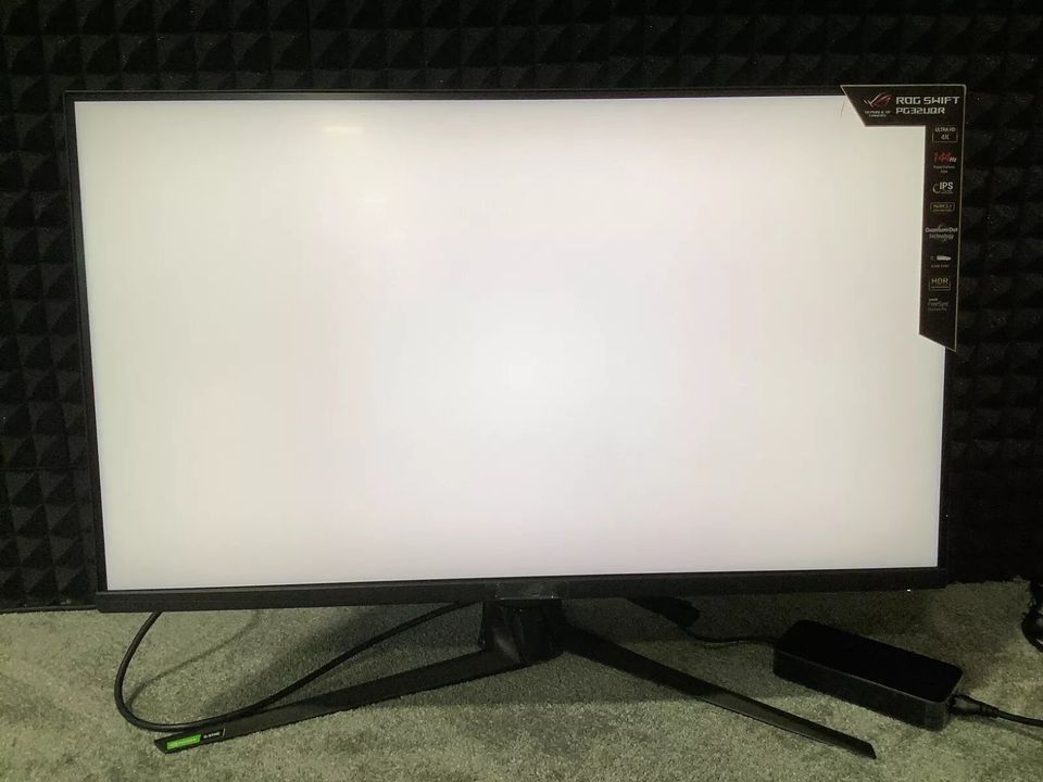 ASUS ROG Swift 32 inches 4K HDR 144Hz DSC Gaming Monitor (PG32UQX)
