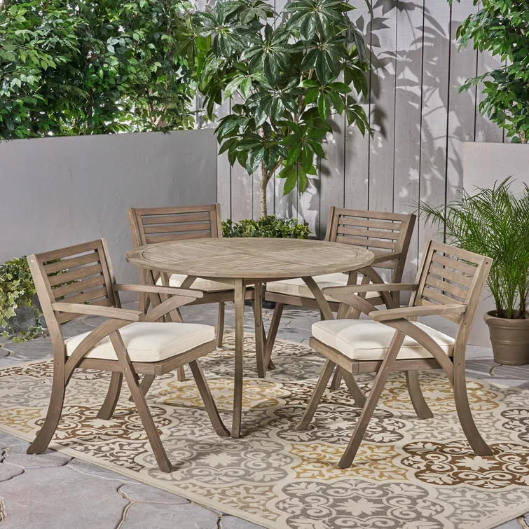 Cotswald 4 - Person Round Outdoor Dining Set